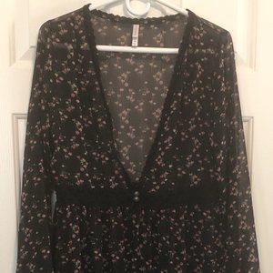 XHILARATION Black Floral Kimono Over Wrap